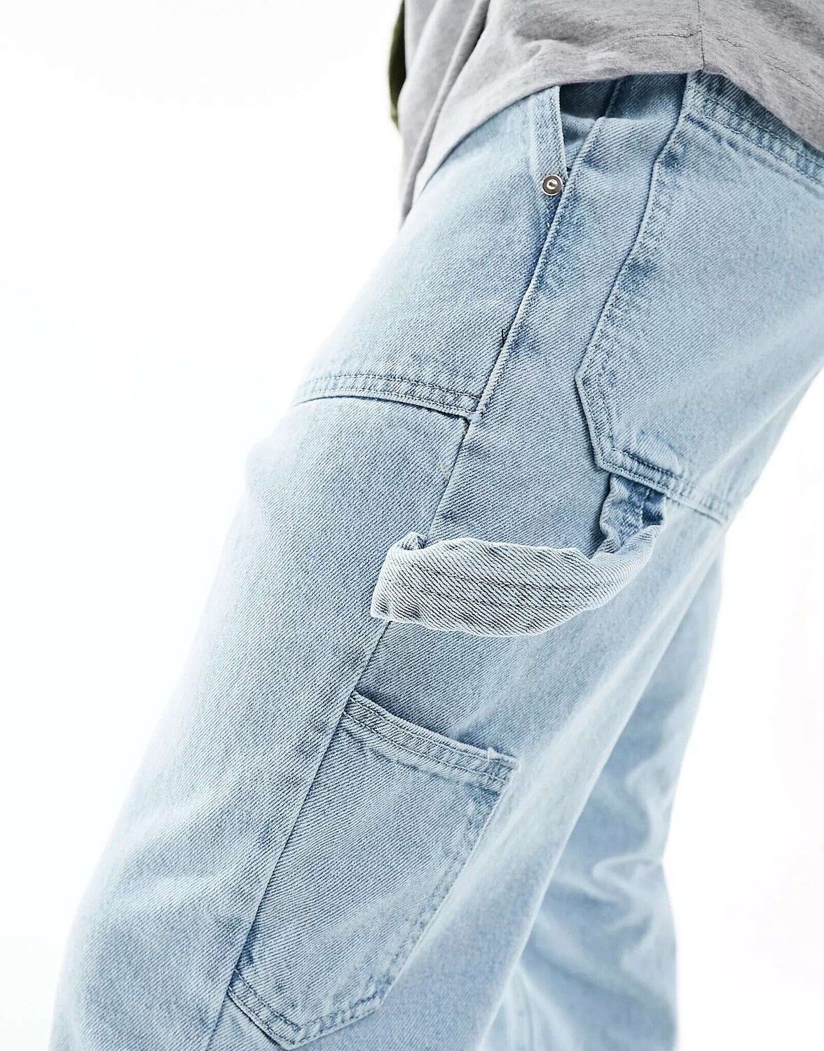 

Синие классические жесткие джинсы ASOS с деталями Carpenter