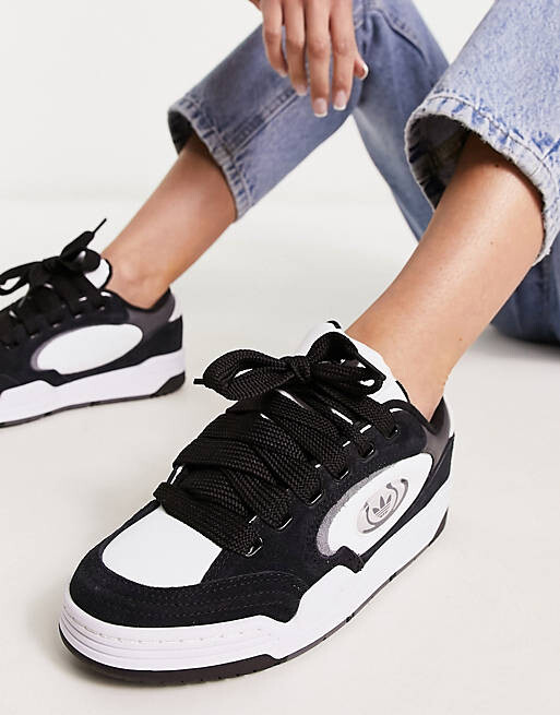 

Бело-черные кроссовки adidas Originals Adi 2000 X