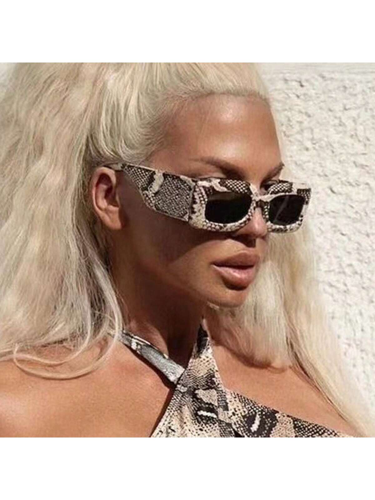 Квадратные солнцезащитные очки со змеиным узором фото