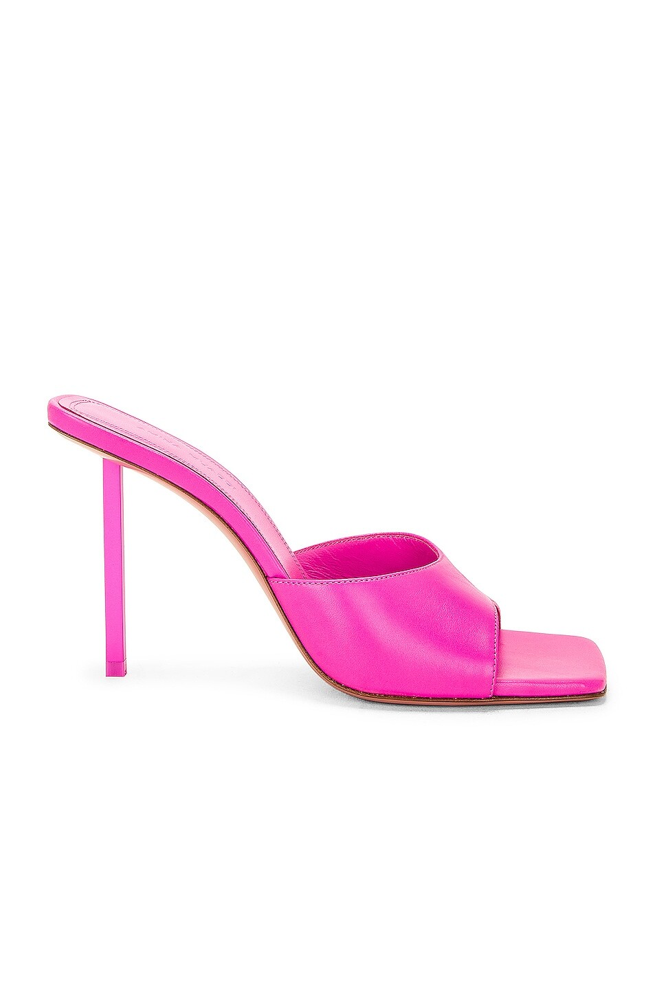 

Туфли Amina Muaddi Laura Nappa Slipper, цвет Lotus Pink