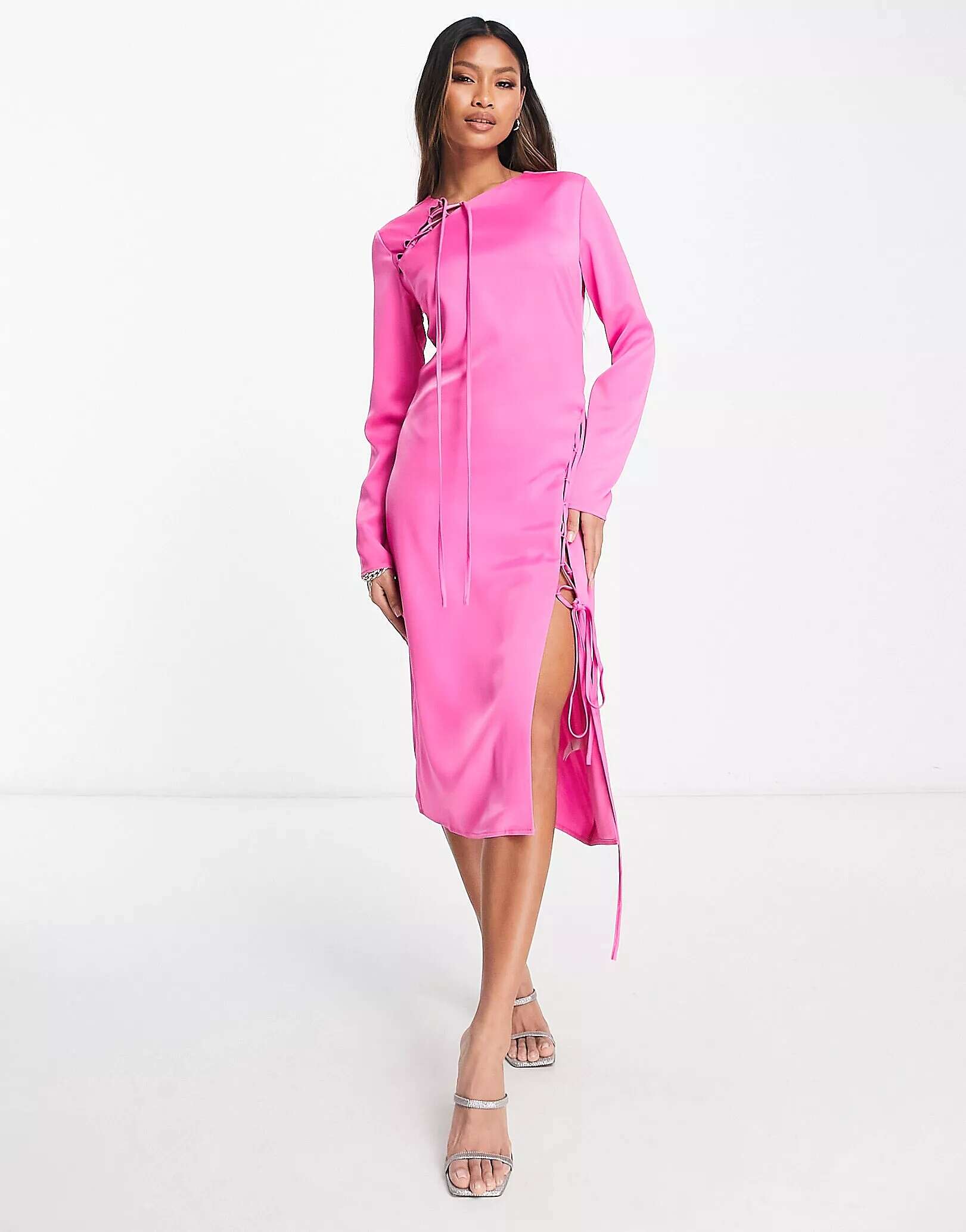 Ярко-розовое платье миди с вырезами Lola May
