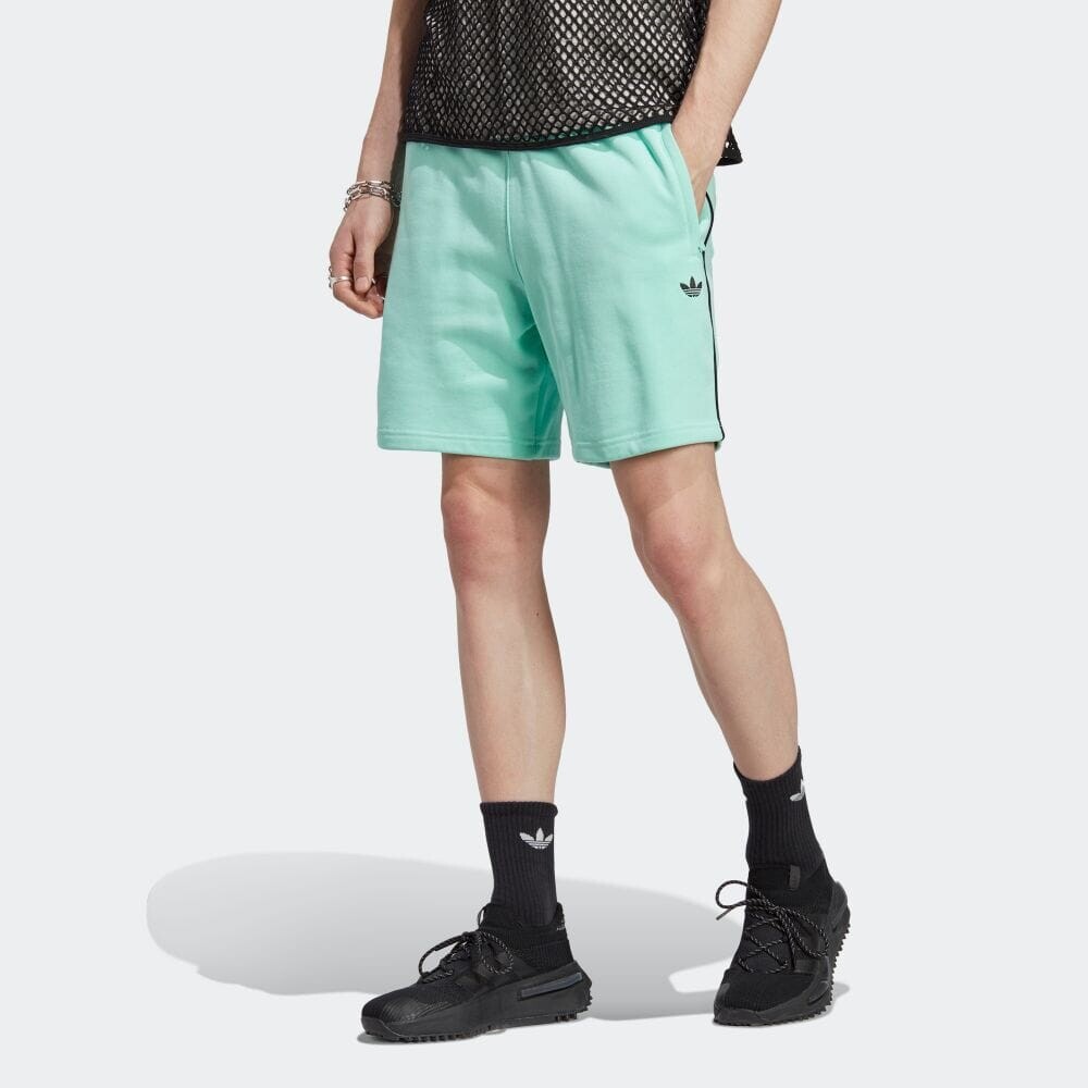 

Шорты Adidas IA2526, зеленый
