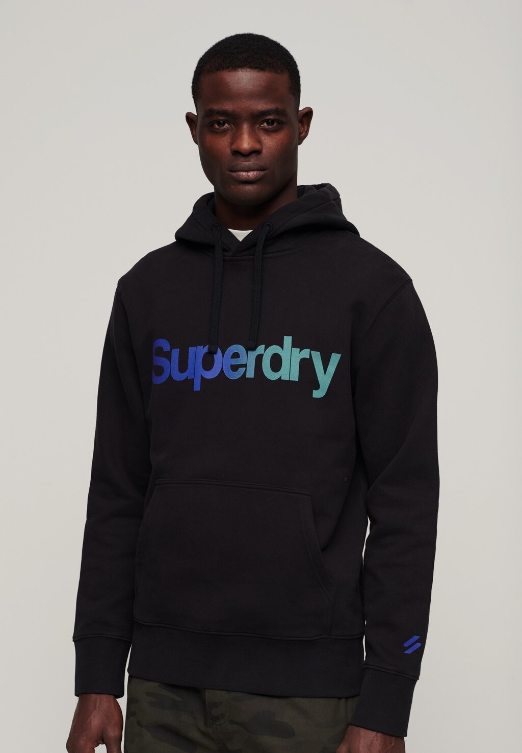 

Толстовка CORE LOGO LOOSE Superdry, черный