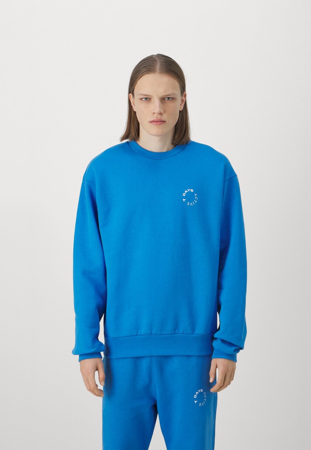 

Толстовка CREWNECK UNISEX 7 DAYS Active, цвет super sonic