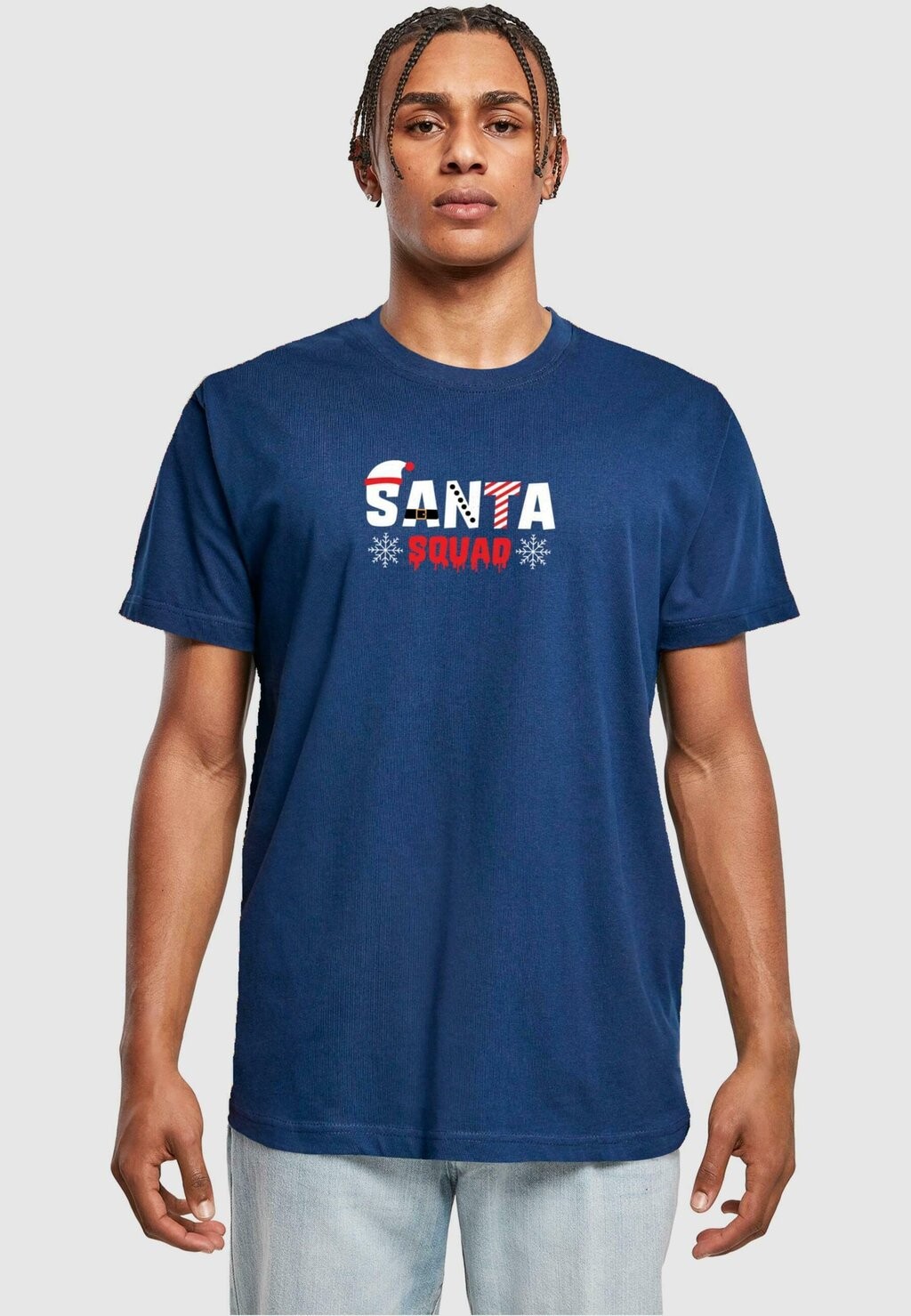 

Футболка с принтом SANTA SQUAD ROUND NECK Merchcode, цвет light navy