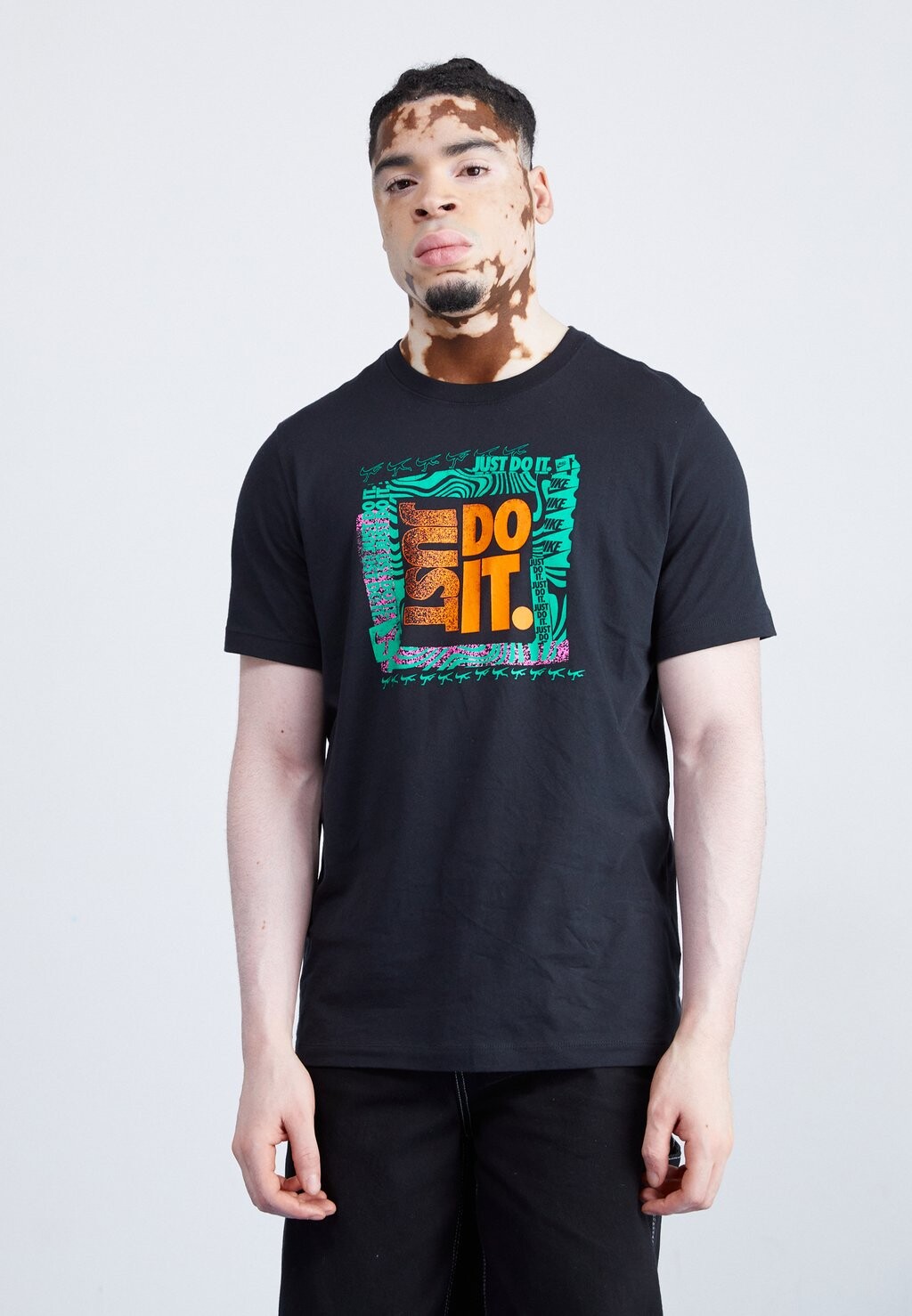 

Футболка с принтом Tee Brandriff Nike, черный
