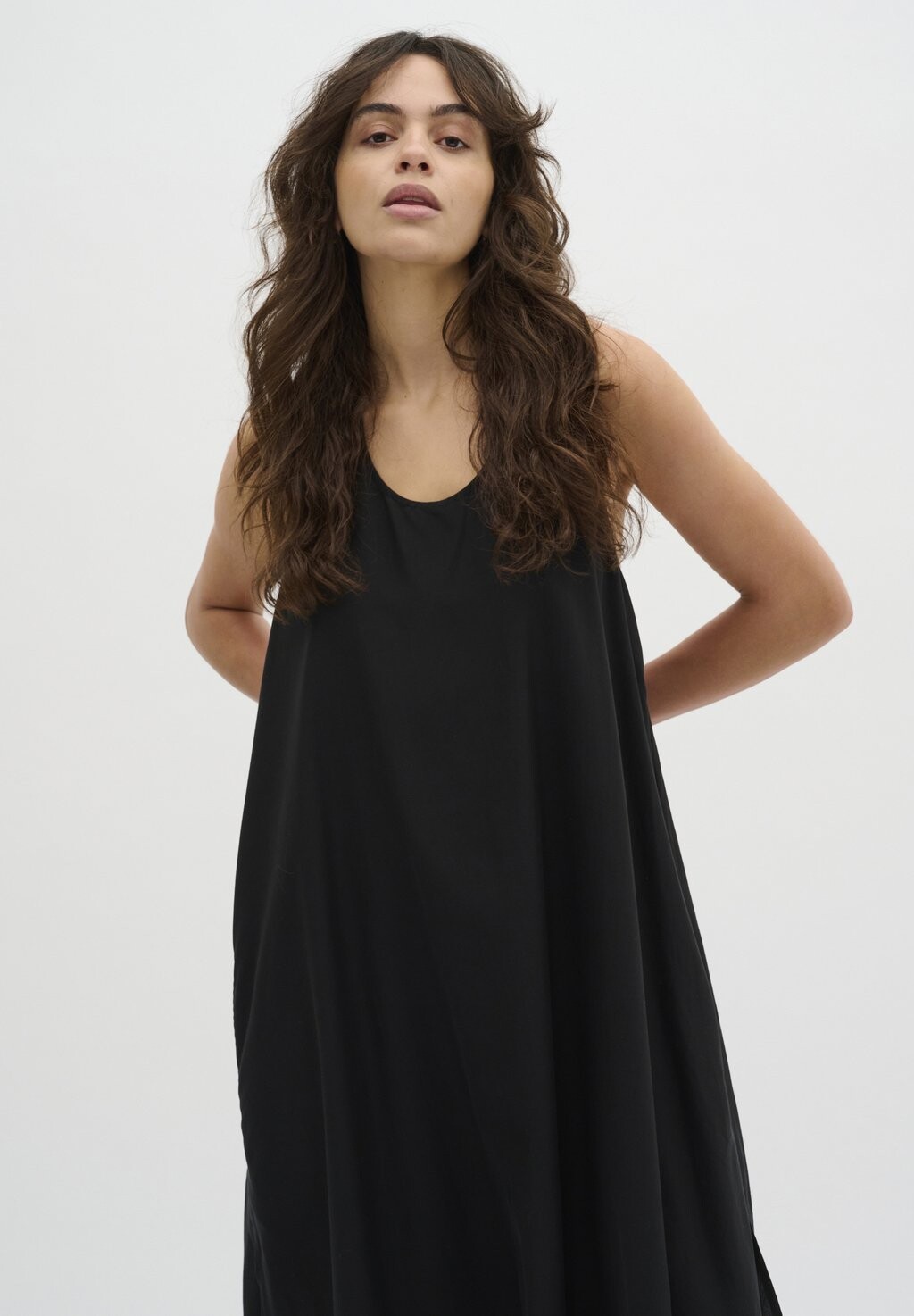 

Повседневное платье TULLAMW STRING My Essential Wardrobe, черный
