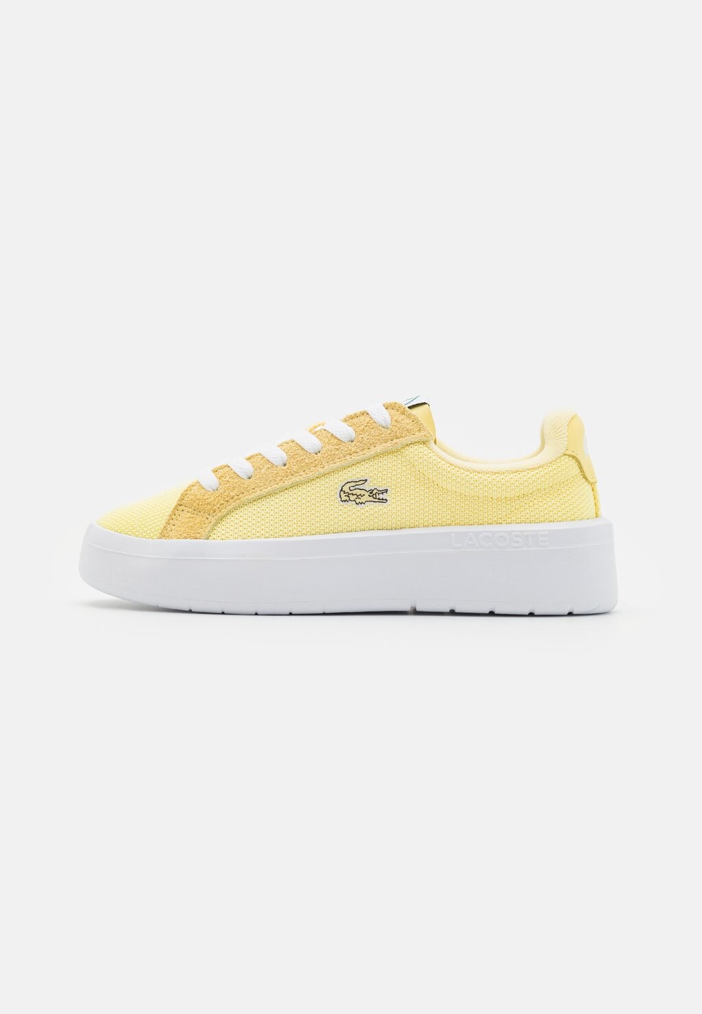 Низкие кроссовки Carnaby Plat Lacoste, цвет yellow/white низкие кроссовки carnaby pro lacoste цвет off white