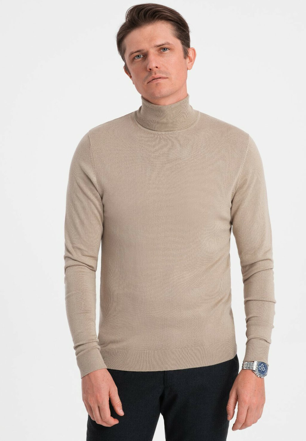 цена Вязаный свитер TURTLENECK Ombre, цвет beige