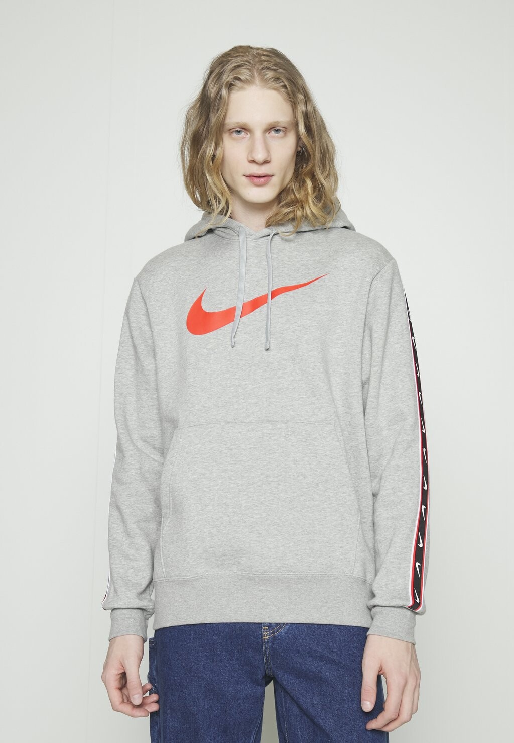

Худи Nike