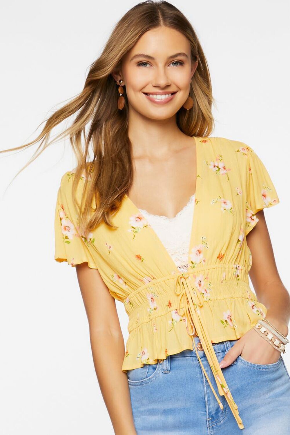 

Топ с глубоким вырезом и цветочным принтом Forever 21, желтый