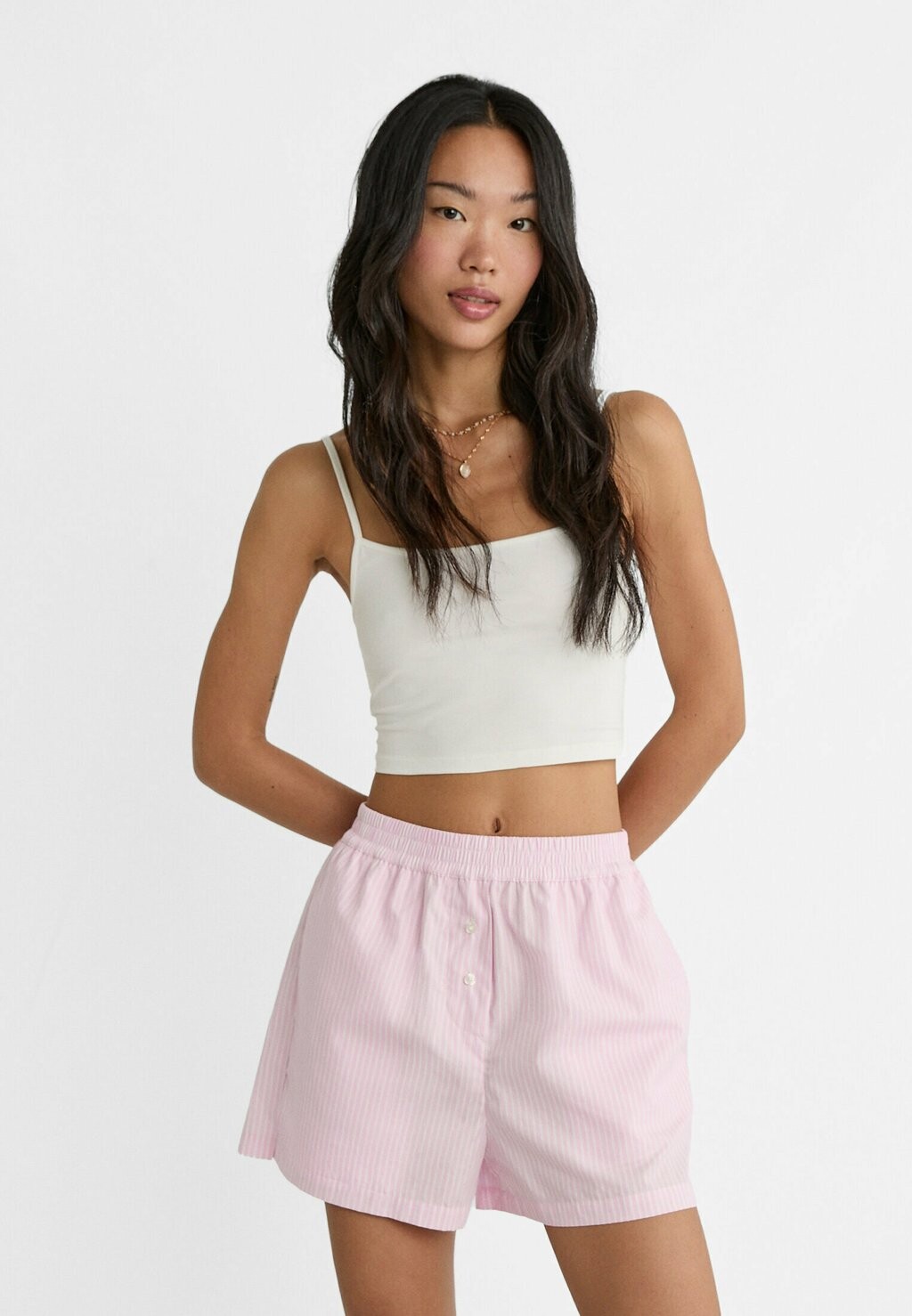 

Шорты Stradivarius, розовый