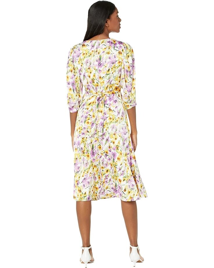 

Платье Maggy London Petite Flounce Midi Dress with Empire Waistband, цвет Soft White/Light Rust