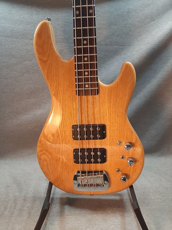 

Басс гитара G&L Tribute L2000 Natural