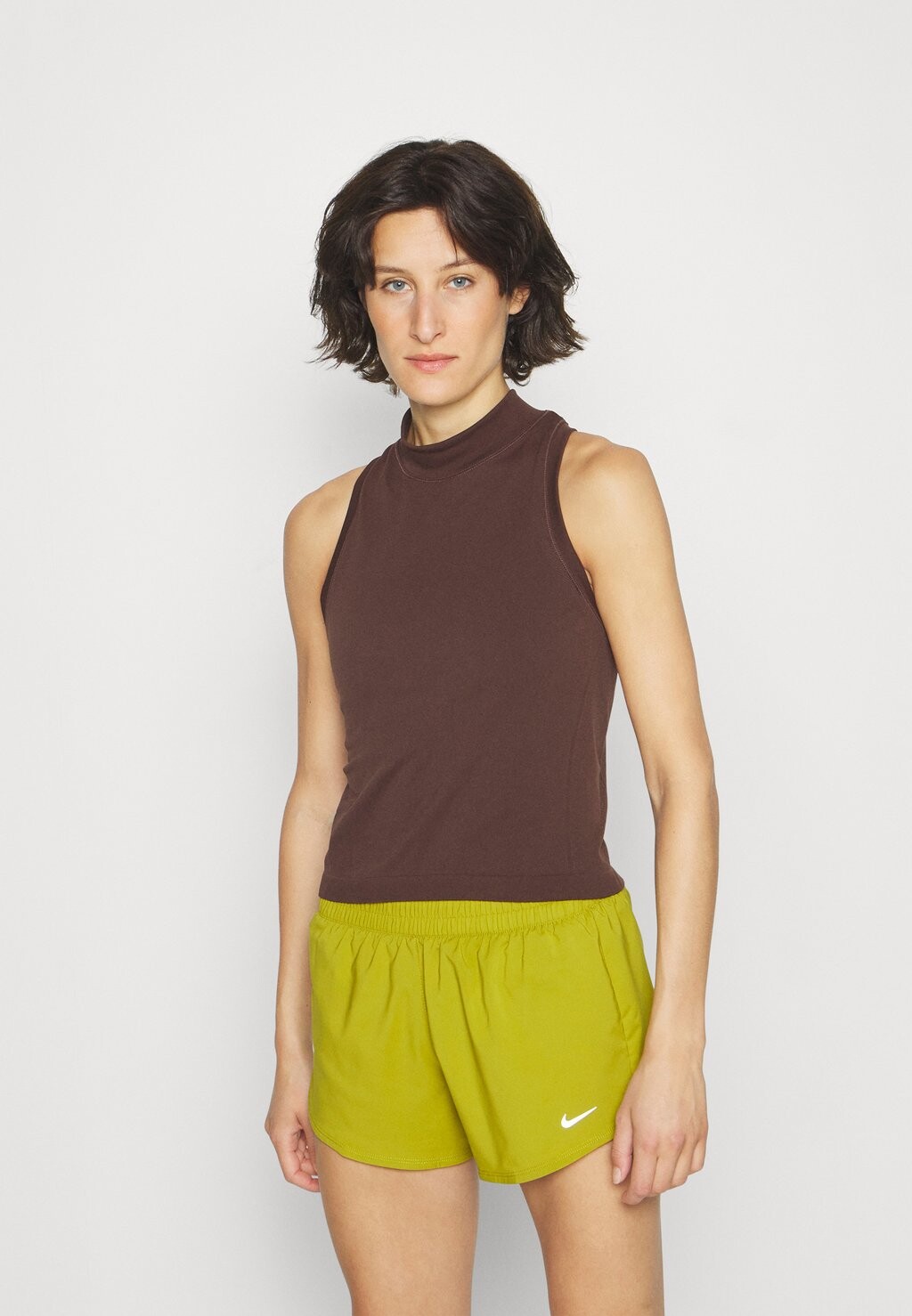 

Топ Athleta