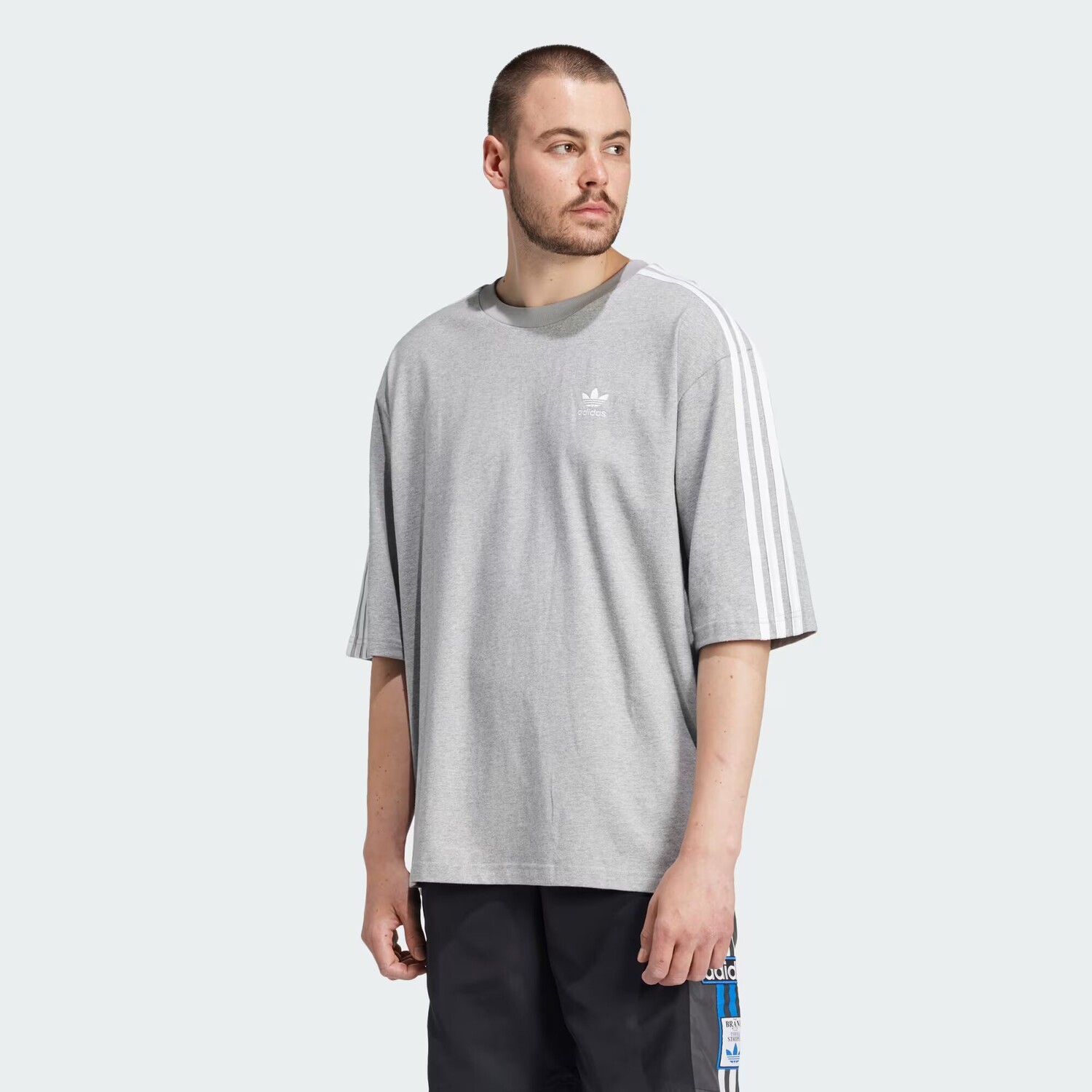 

Футболка оверсайз Adicolor Adidas, цвет Medium Grey Heather