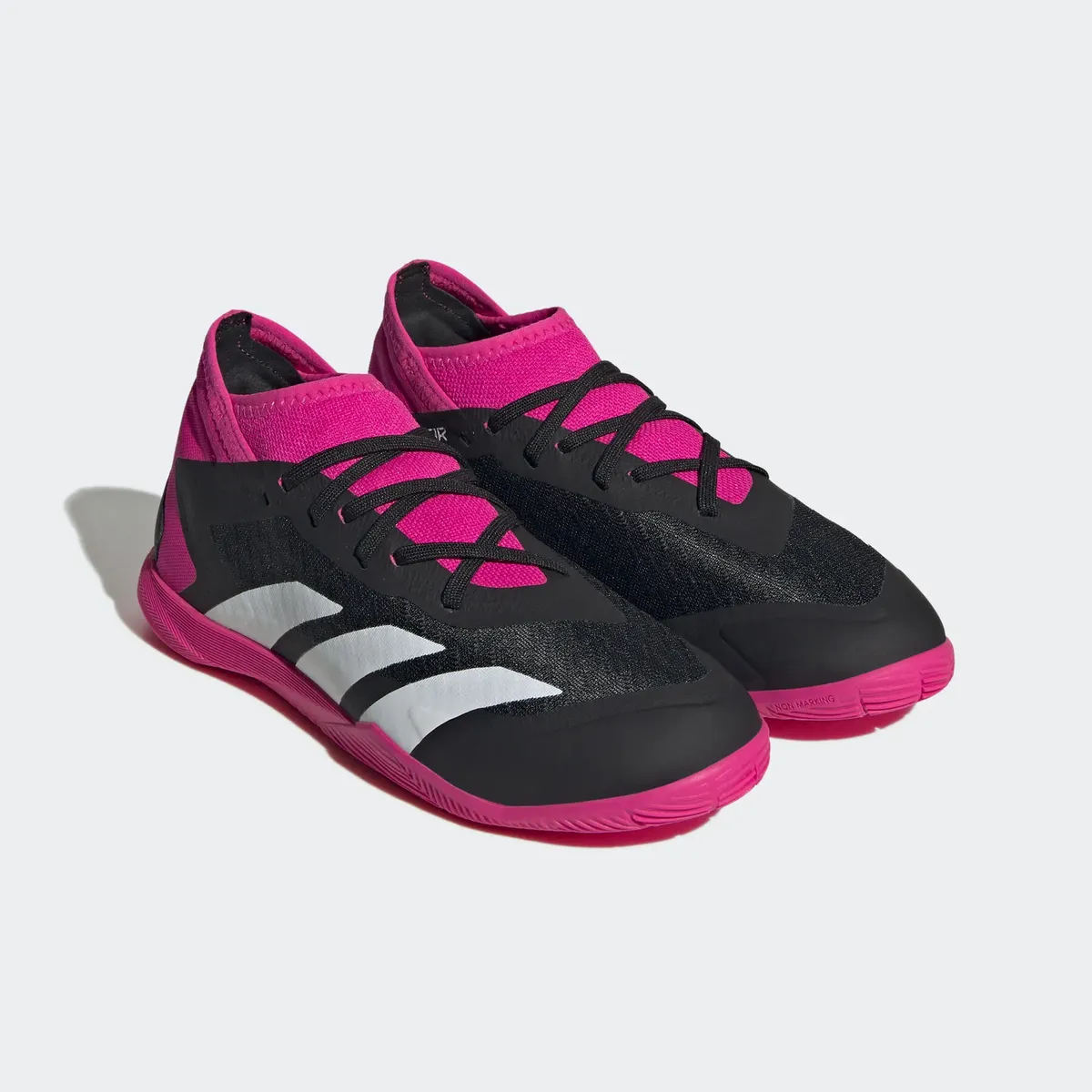 

Футбольные кроссовки Adidas Performance "PREDATOR ACCURACY.3 IN", цвет Core Black / Cloud White / Team Shock Pink 2