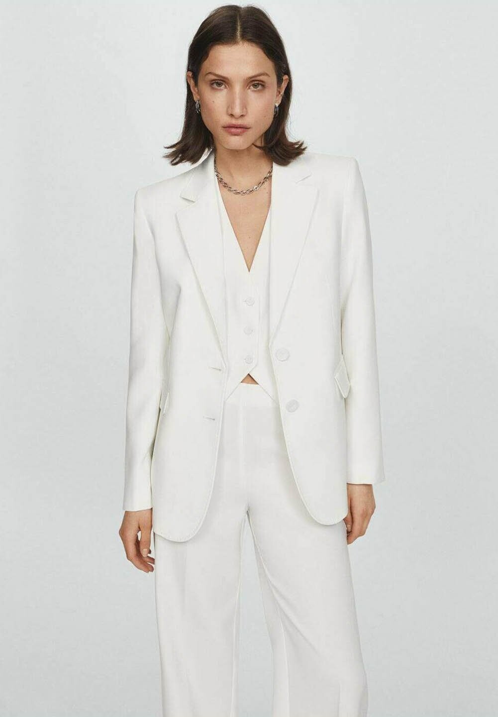 

Короткое пальто Mango, цвет white