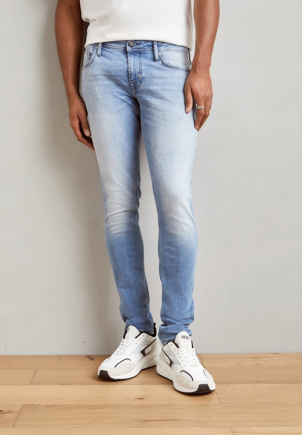 

Джинсы Tapered Fit OZZY Antony Morato, цвет blue denim