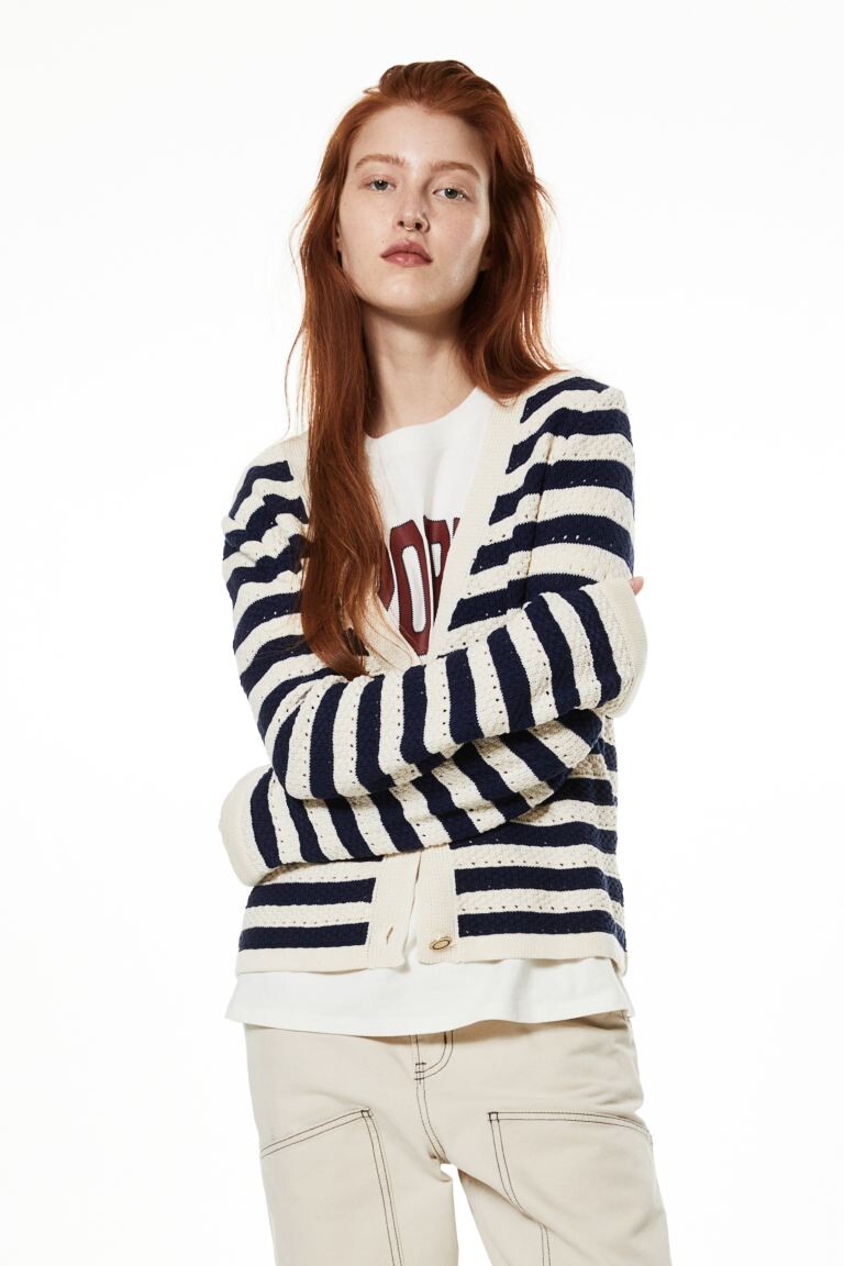 

Вязаный кардиган с узором в отверстия H&M