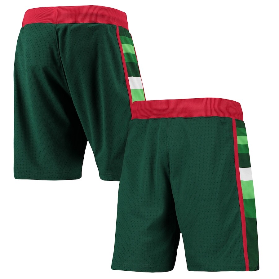 

Шорты Mitchell & Ness Milwaukee Bucks, зеленый