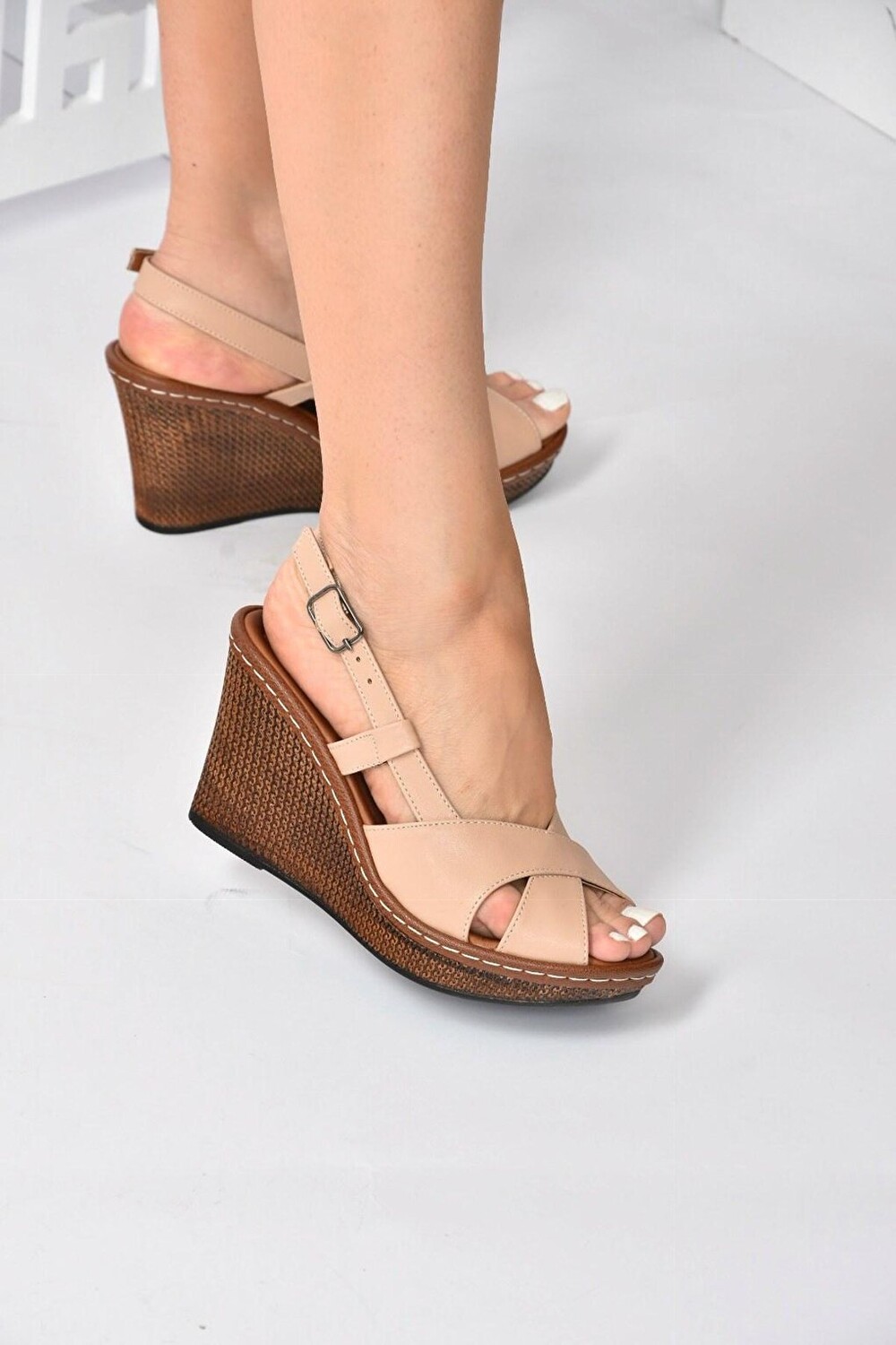 

K674041309 Кожаные женские туфли на танкетке Fox Shoes