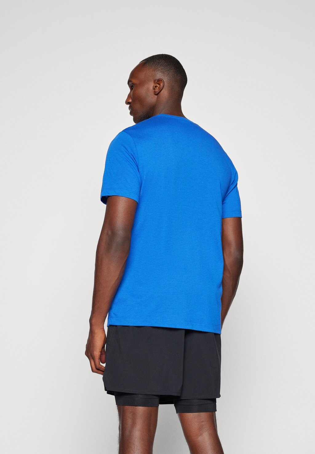 

Спортивная футболка TEE PRO Nike, синий