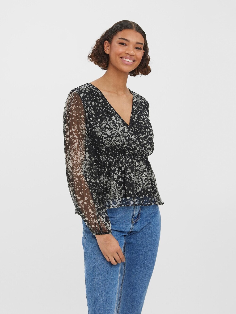 

Блузка VERO MODA KAYA, черный