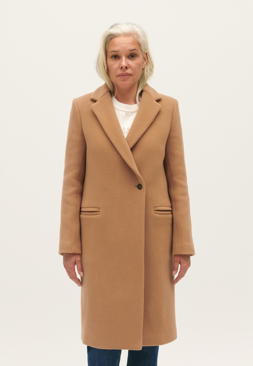 

Классическое пальто Good Claudie Pierlot, цвет nougat