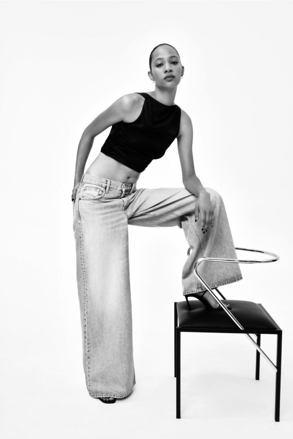 

Атласный топ с открытой спиной ZARA, черный