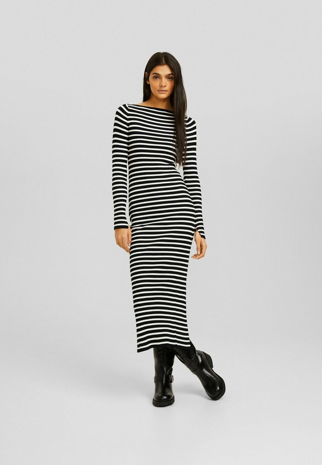 

МИДИ Long Sleeve Boat Neck Bershka