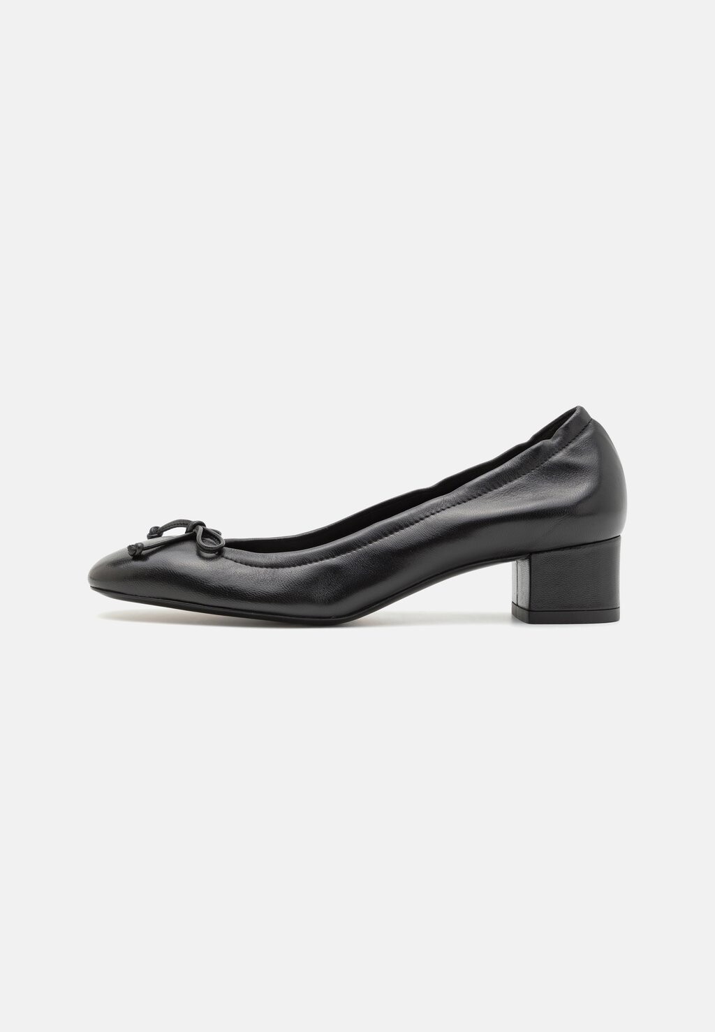 

Классические туфли на каблуке Bria Stuart Weitzman, черные