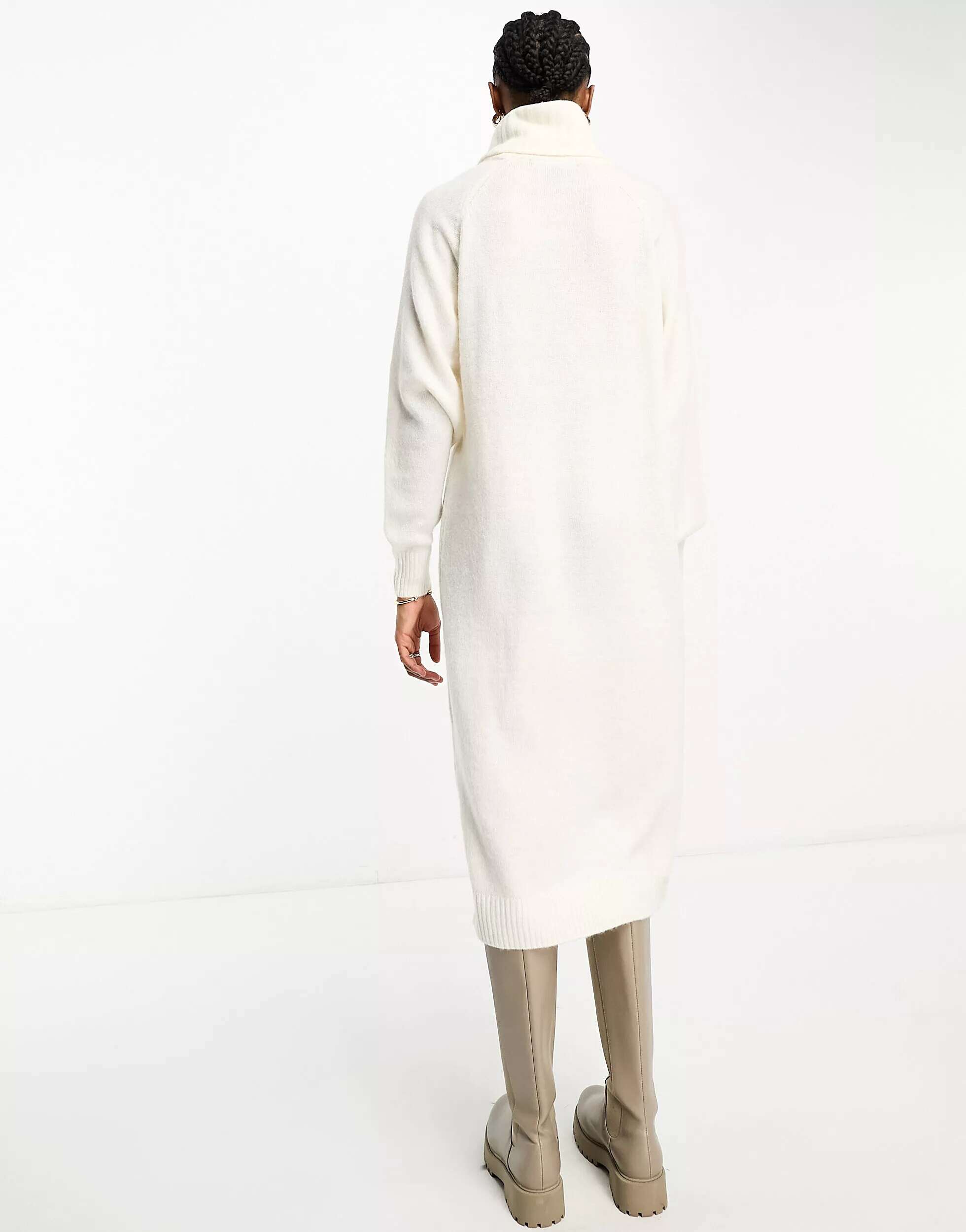 Кремовое вязаное платье макси Vero Moda с высоким воротником