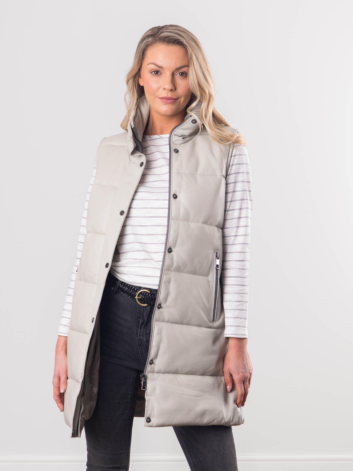 

Длинный кожаный жилет 'Lowood' Lakeland Leather, бежевый