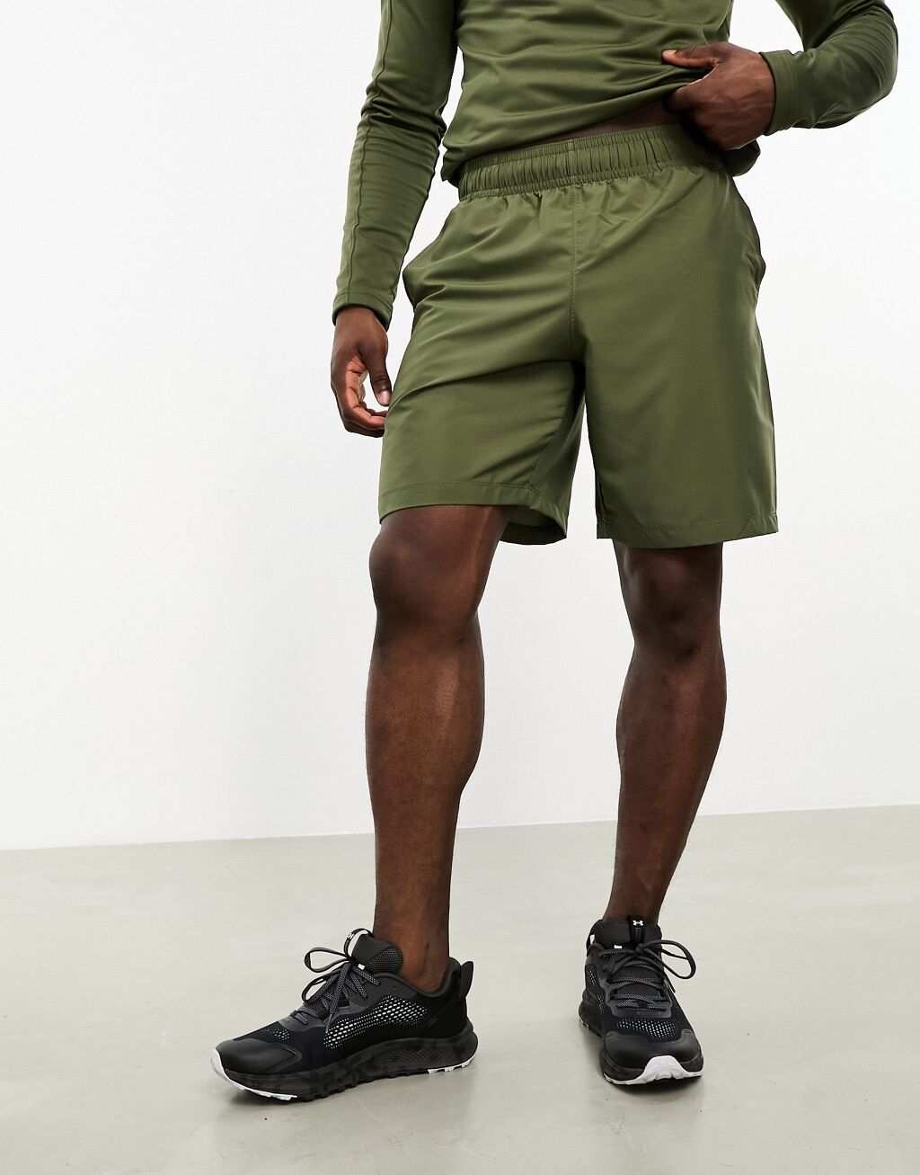 

Темно-синие шорты с тканым рисунком Under Armour