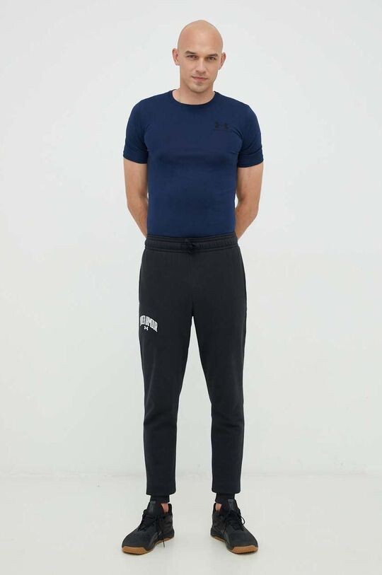 

Спортивные брюки Under Armour, черный