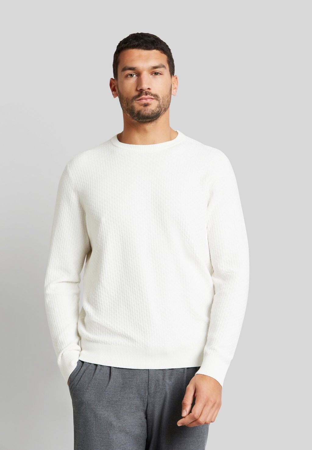 

Вязаный свитер COTTON-CASHMERE bugatti, цвет ecru