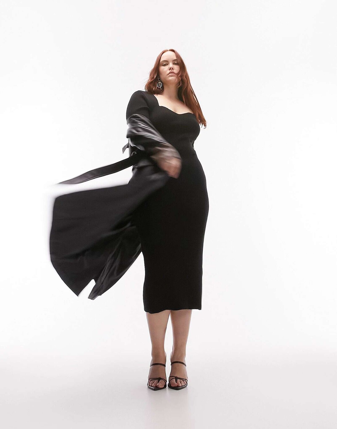 

Черное вязаное платье миди в форме сердца Topshop Curve, Черный