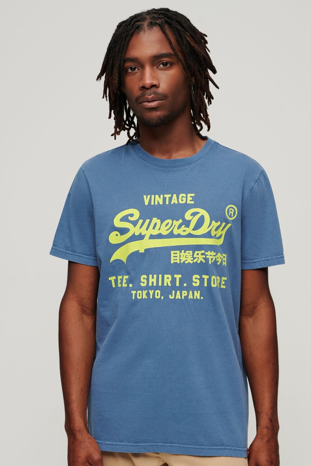 

Неоновая футболка с винтажным логотипом Superdry, синий