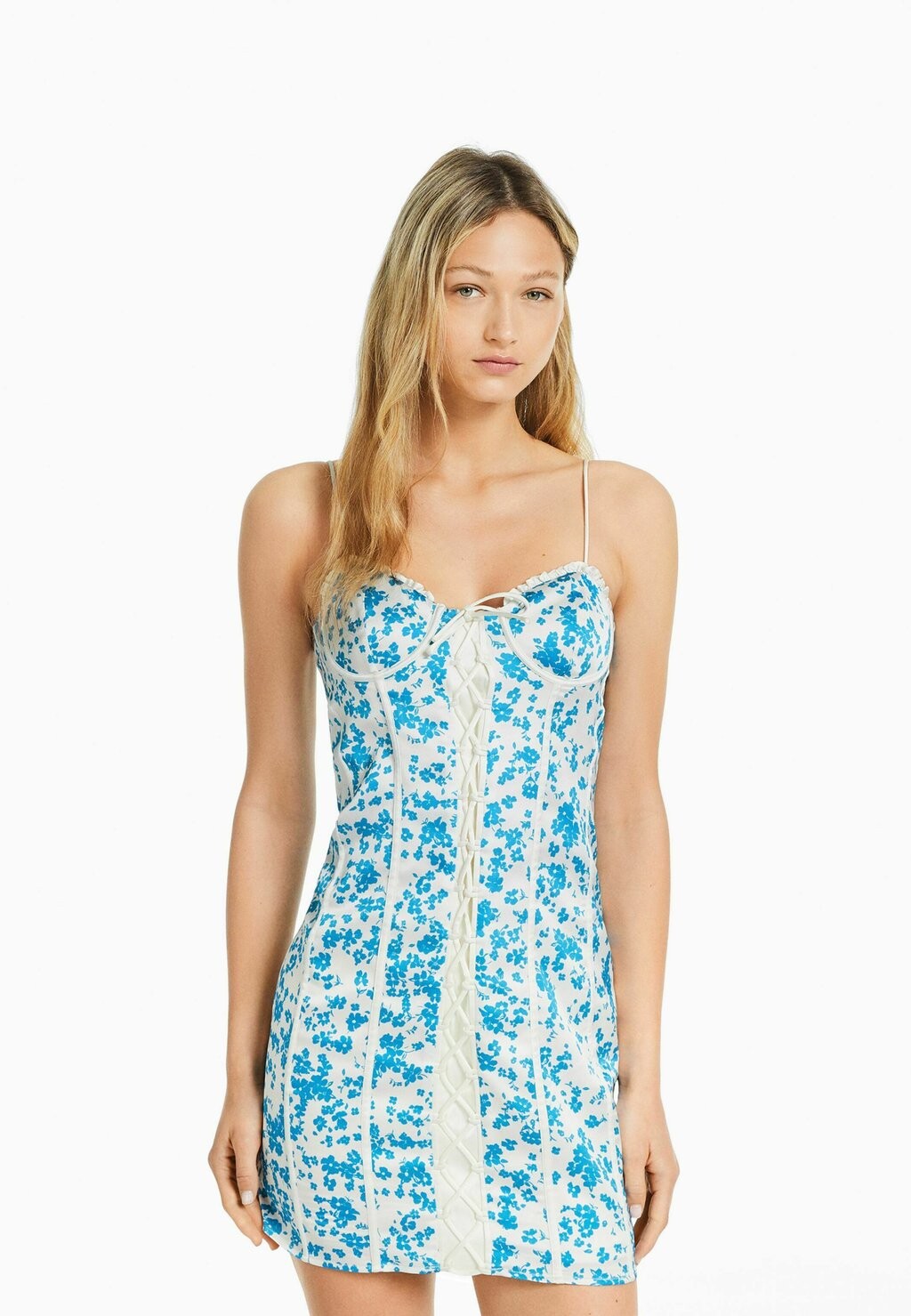 

Летнее платье Bershka, синий