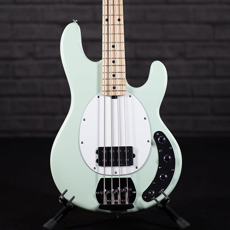 

Басс гитара Sterling by Music Man StingRay RAY4 Electric Bass Guitar