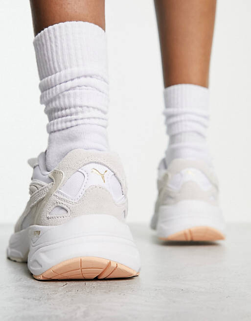 

Бело-серебристые и оранжевые кроссовки Puma Teveris Nitro