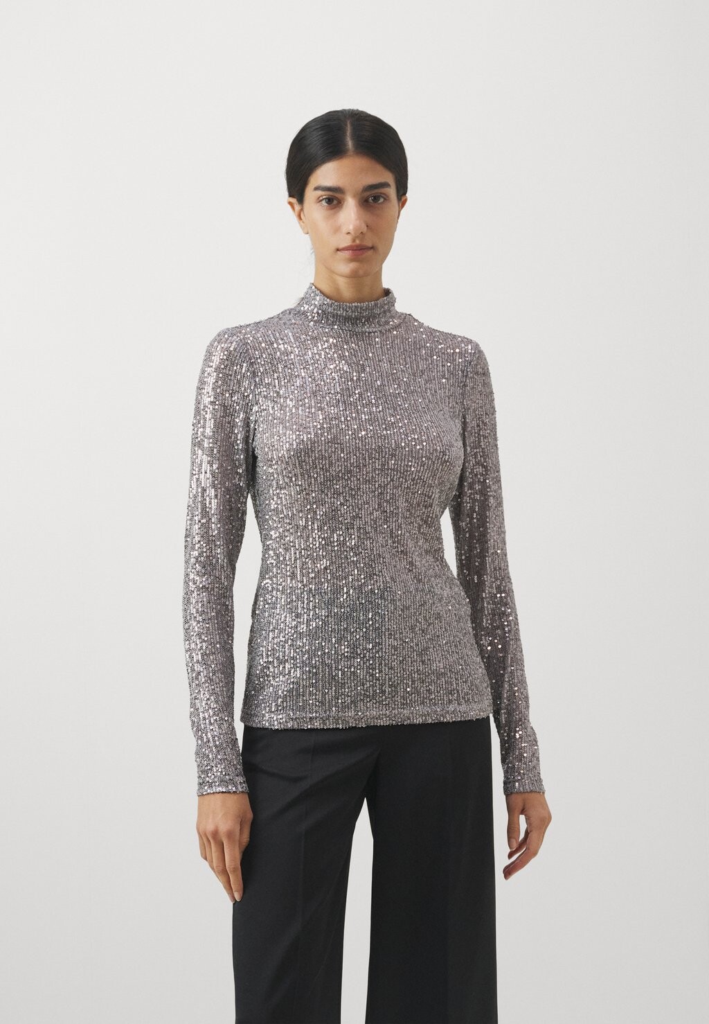 

Футболка с длинным рукавом GLITTER EZRA BLOUSE Bruuns Bazaar, серебристый