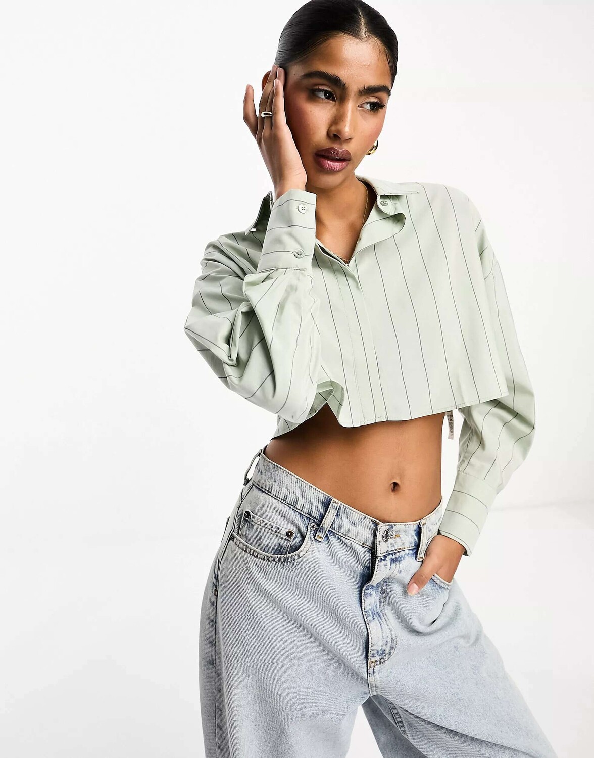 

Укороченная рубашка в оливково-черную полоску ASOS