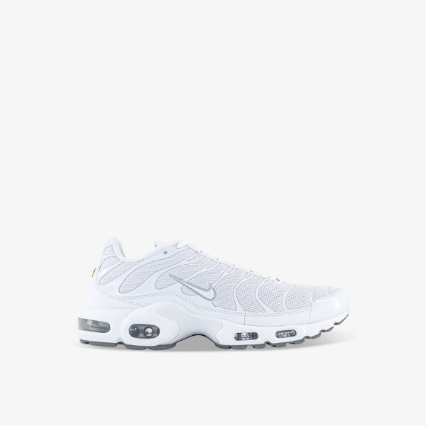 

Кроссовки с низким берцем из тканого материала air max plus с фирменной вышивкой Nike, белый