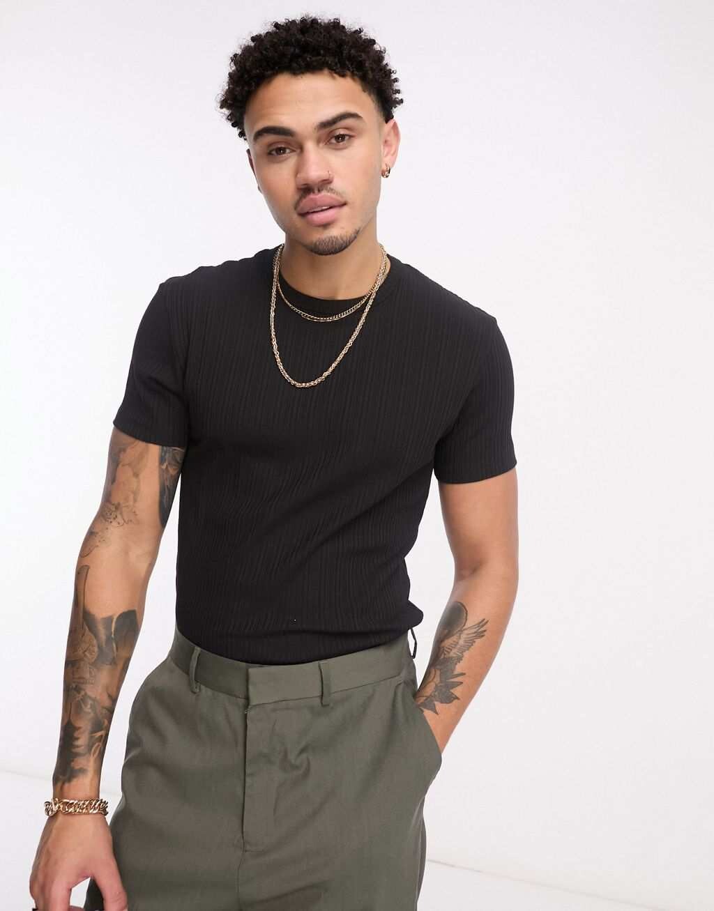 

Черная футболка в рубчик Bershka