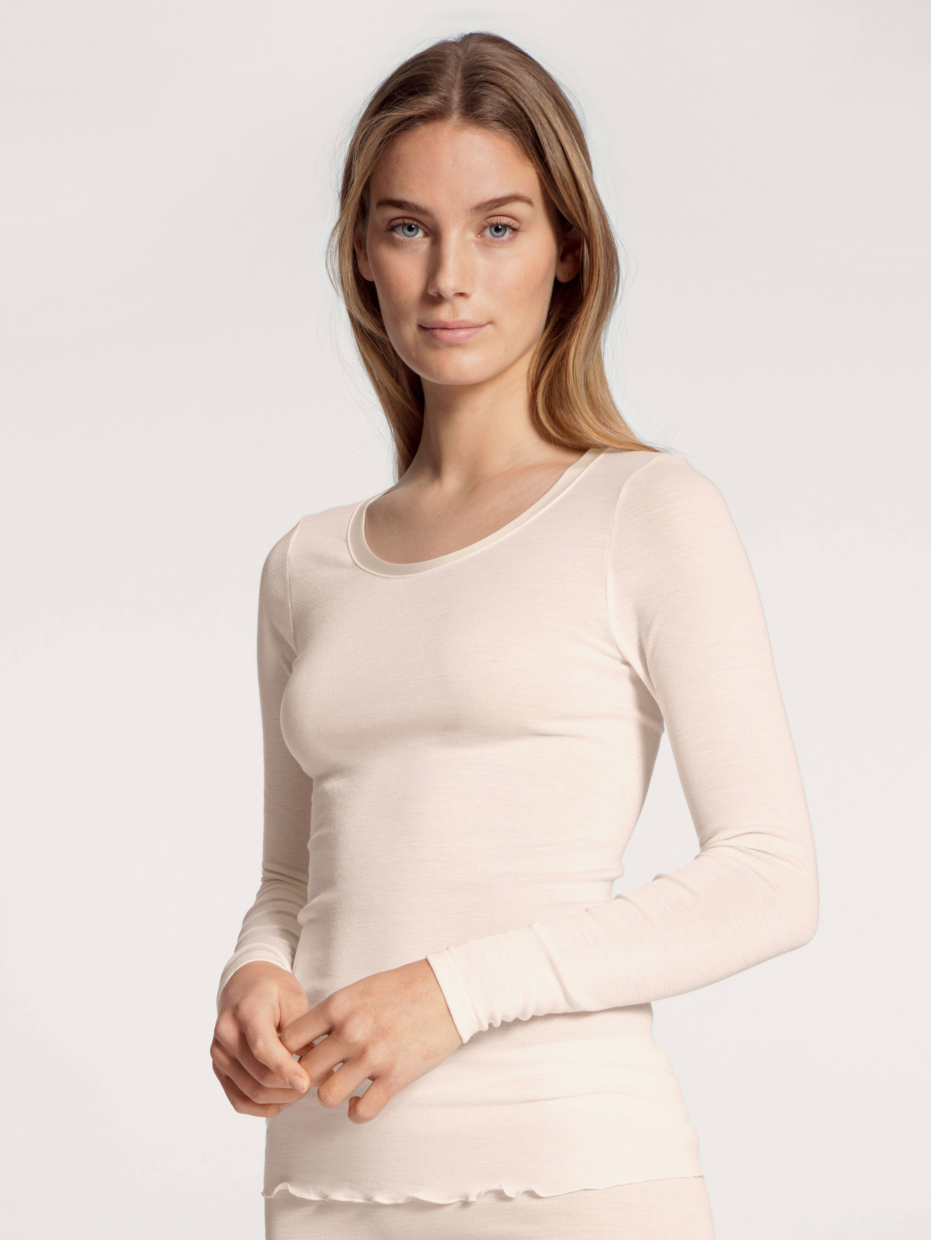 Майка Calida Shirt Lang Arm True Confidence Wool & Silk, цвет Light ivor