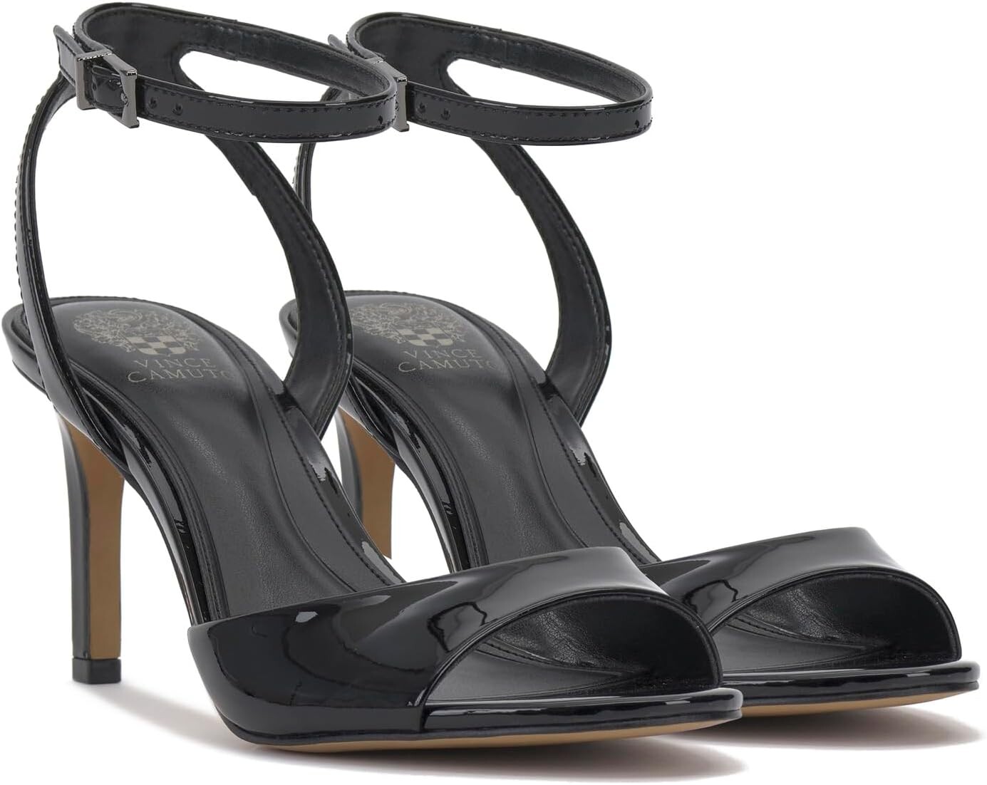 

Босоножки Arilene Vince Camuto, цвет Black Patent