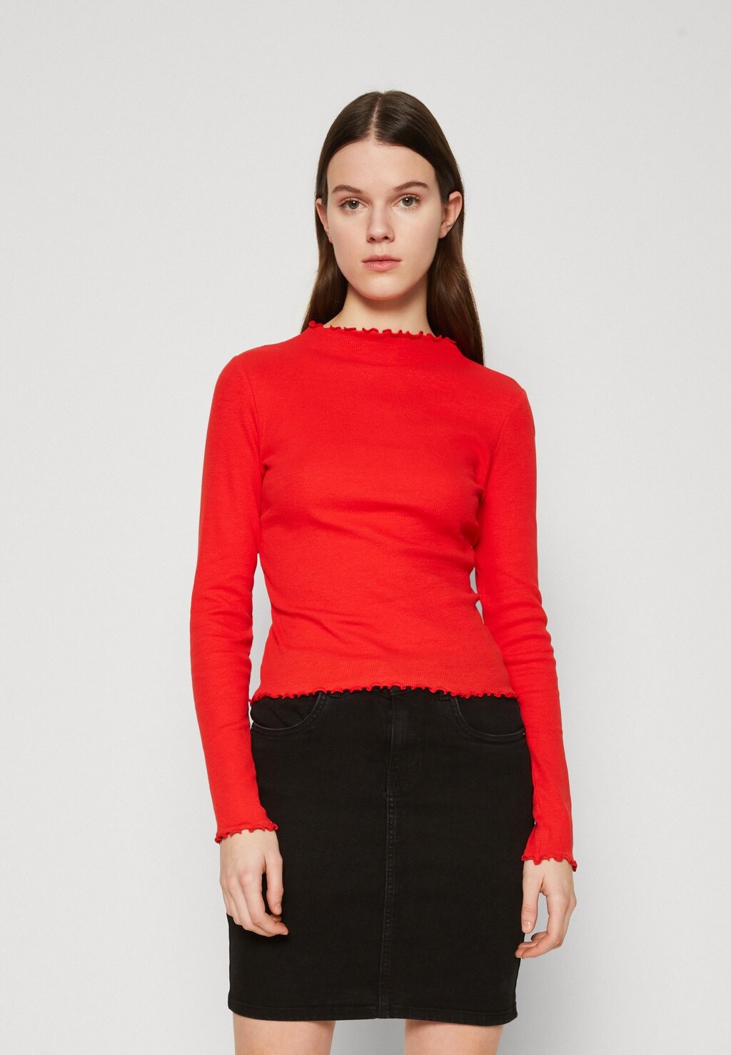 

Рубашка с длинным рукавом Monki, красный