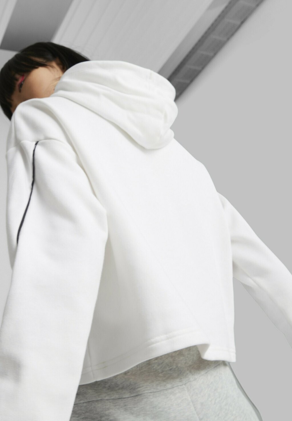 

Худи Puma